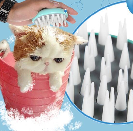 Comfortable Pet Grooming Brush