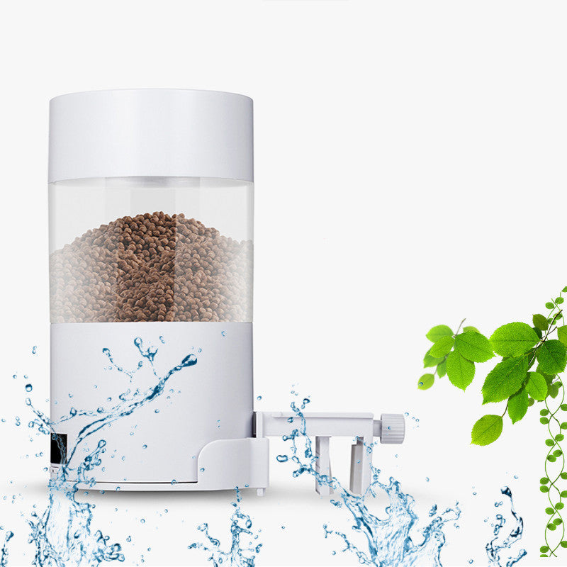 Aquarium tank fish feeder